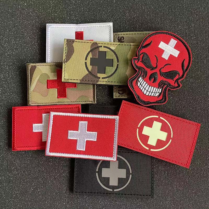 Naszywki z flagą Szwajcarii, s – Urban Backpack Tactical recenzja i cena